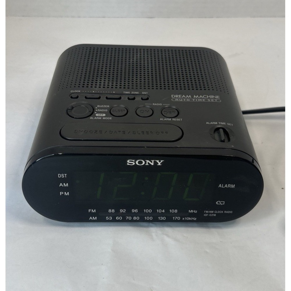 Sony Dream Machine ICF-C218 FM AM Clock Radio Auto Time Set Black Green LED
